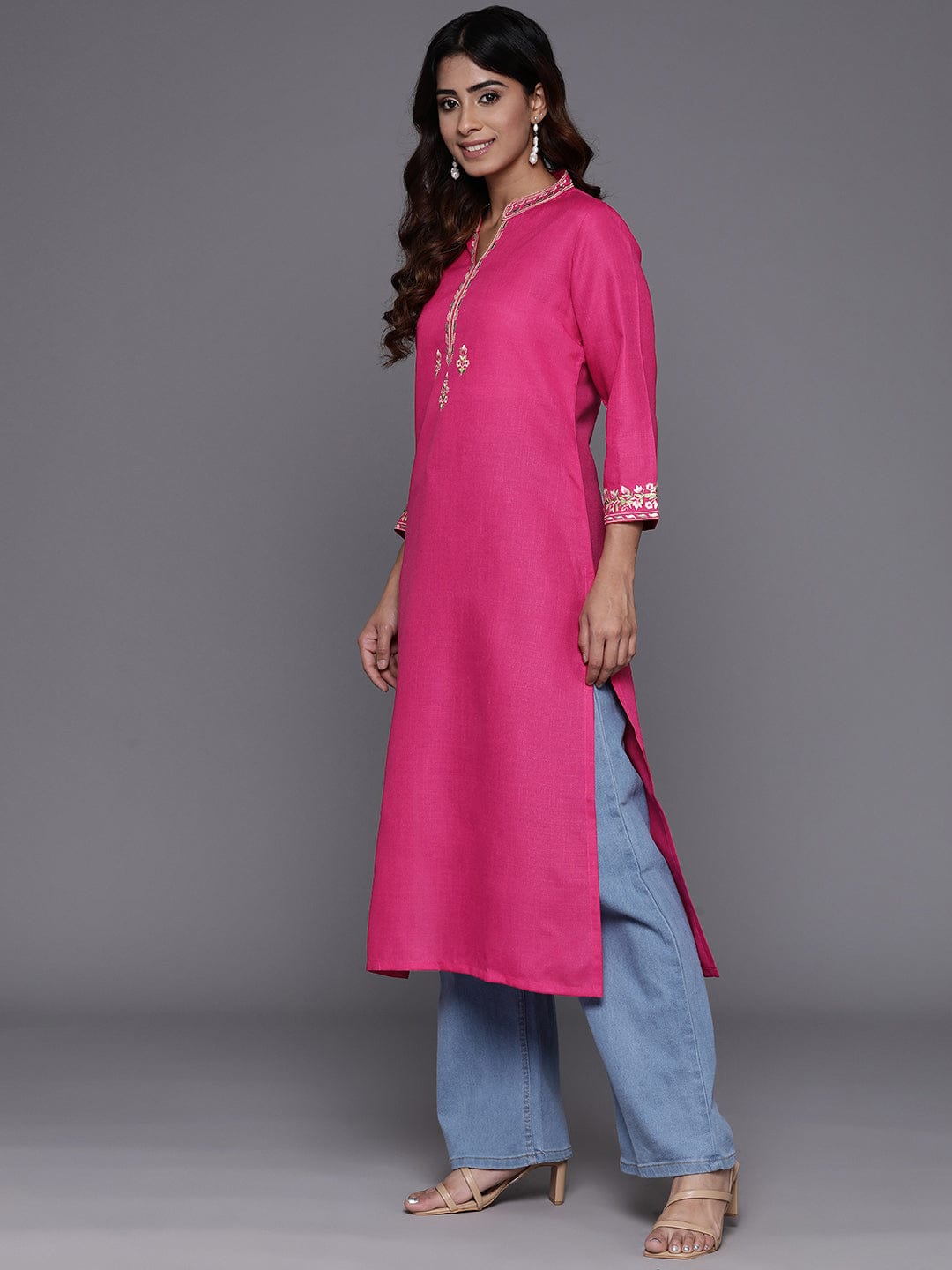 The Kurti Collection Women Fuchsia Thread Embroidered Kurta