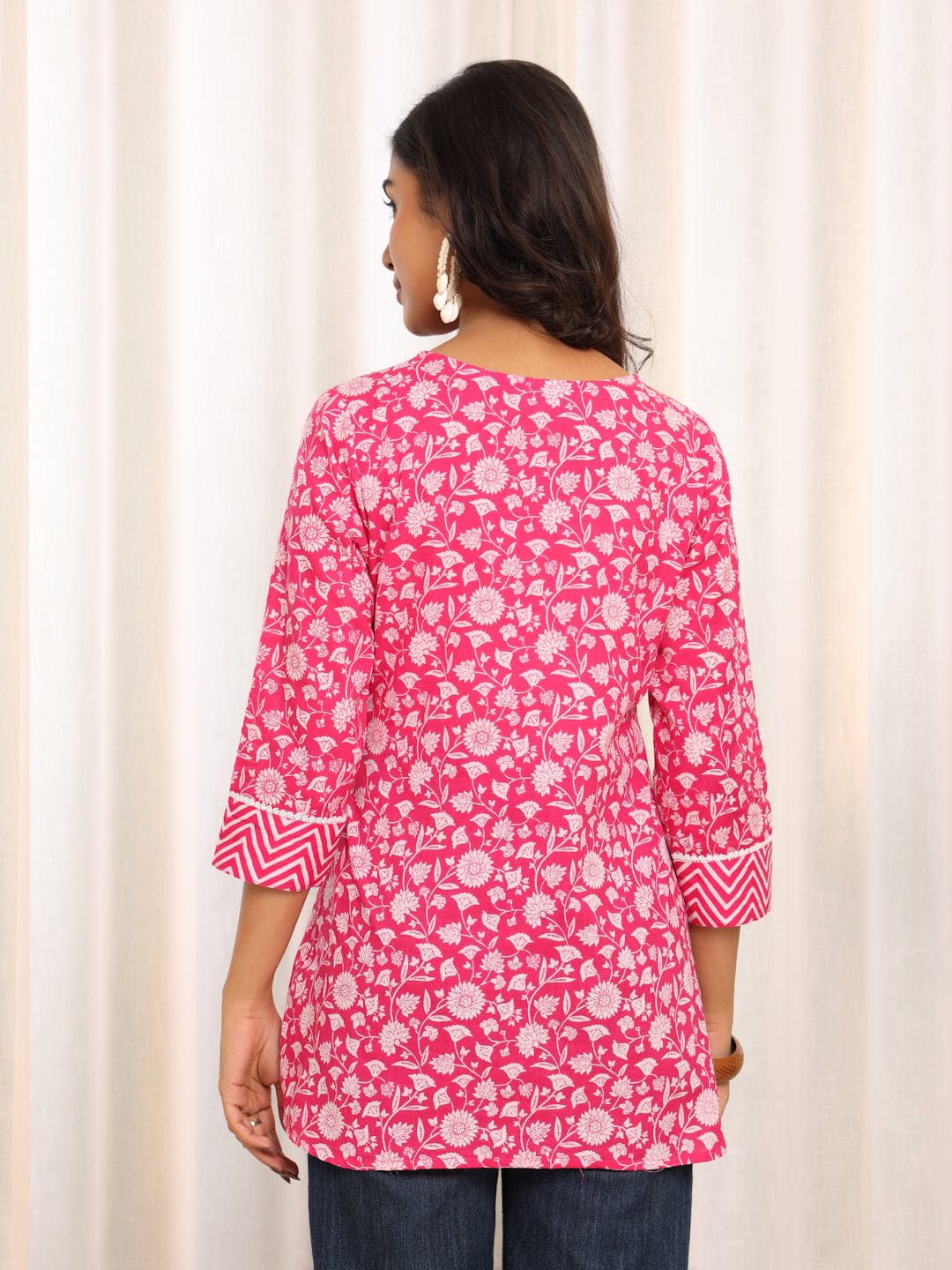 The Kurti Collection Women V Neck Jaipuri Jaal Printed Tunic