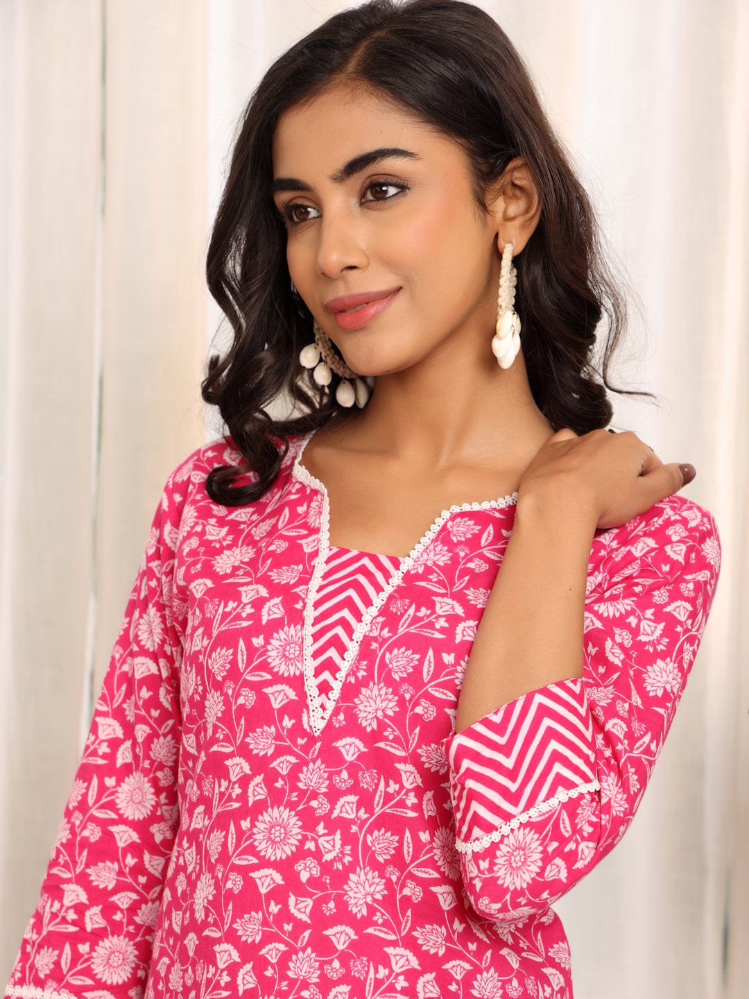 The Kurti Collection Women V Neck Jaipuri Jaal Printed Tunic