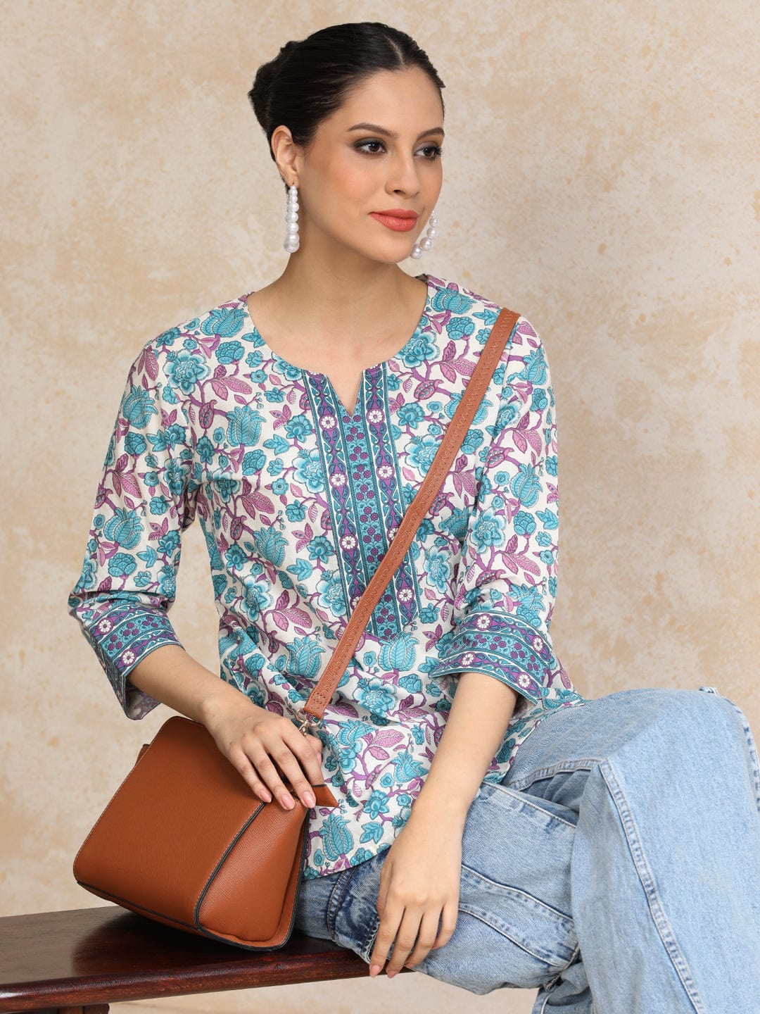 The Kurti Collection Women Floral Printed Curved Hem Tunic