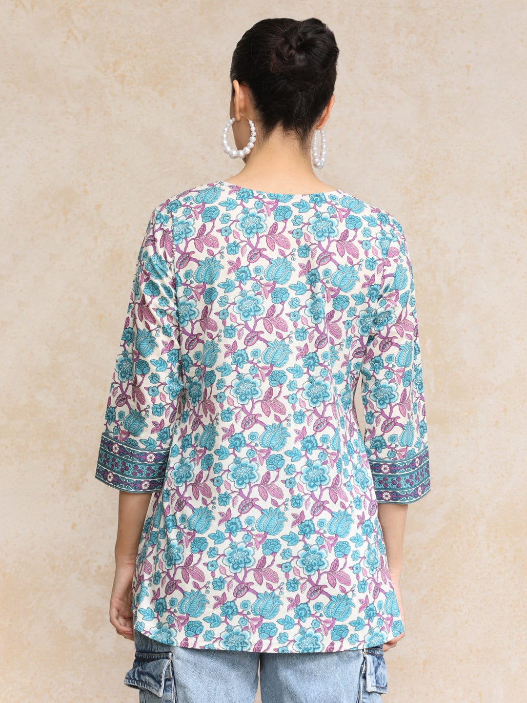 The Kurti Collection Women Floral Printed Curved Hem Tunic