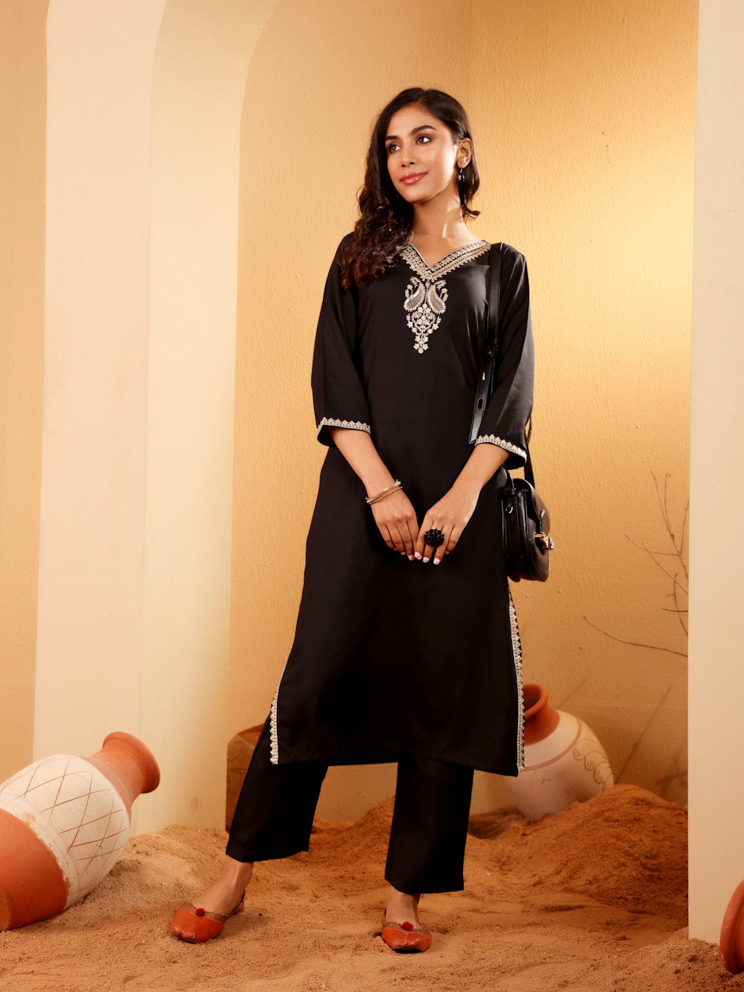 The Kurti Collection Women Black Zari & Sequin Embroidered Straight Kurta