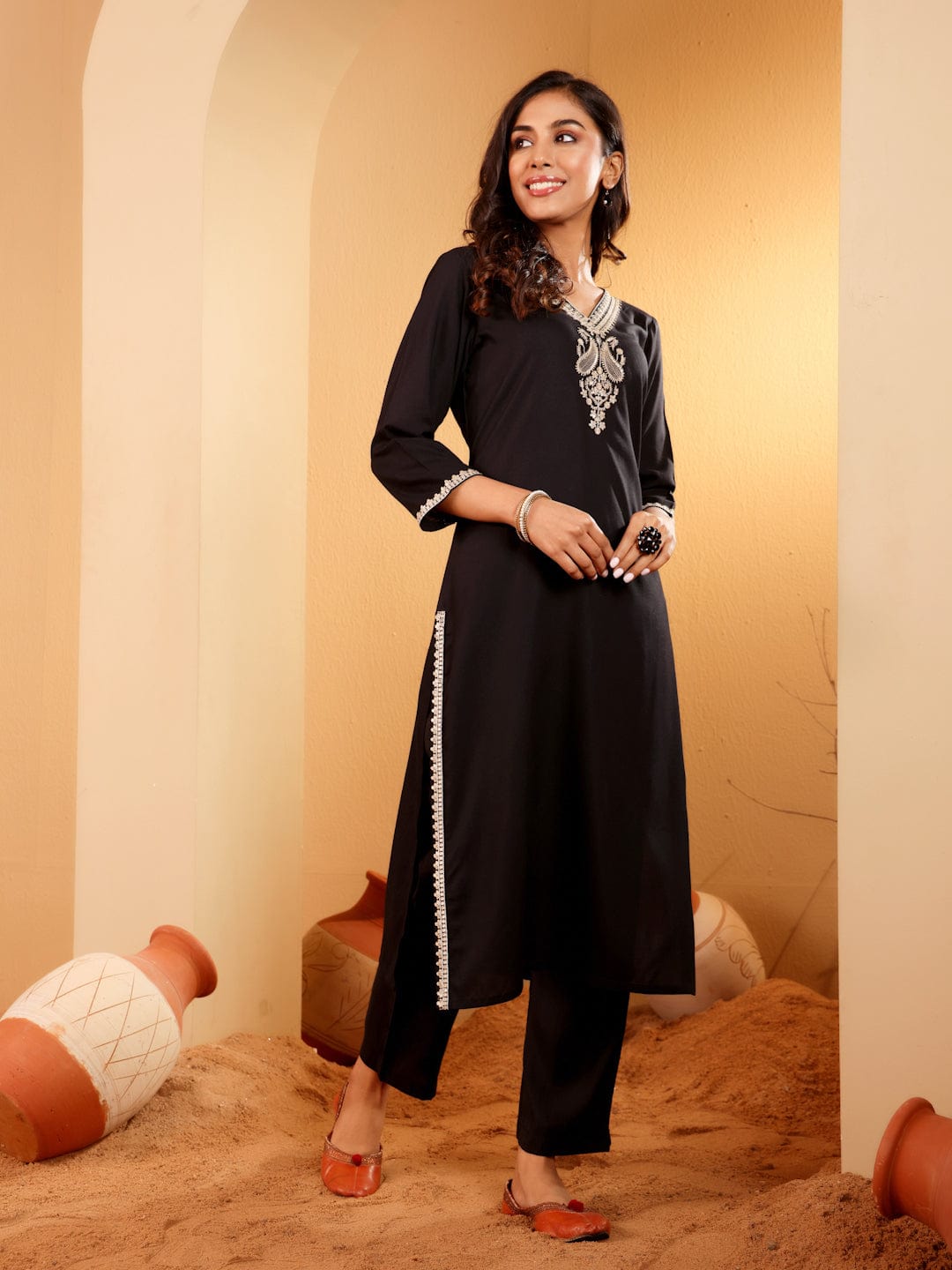 The Kurti Collection Women Black Zari & Sequin Embroidered Straight Kurta