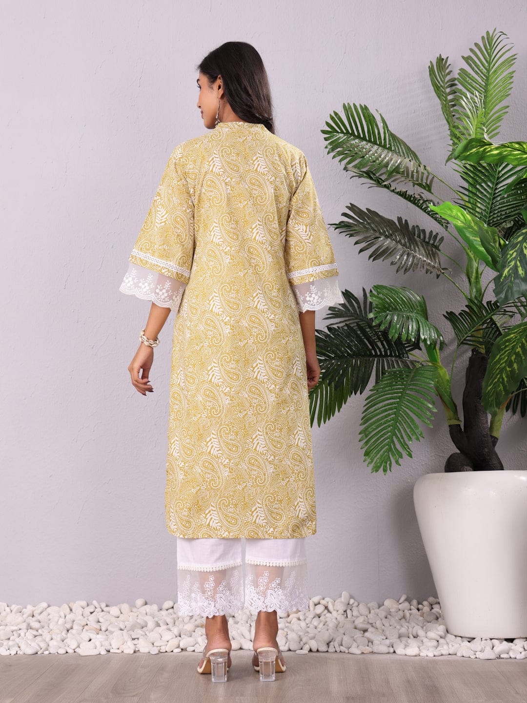 The Kurti Collection Women Paisely Printed Lace Detailed Flared Sleeve Kurta