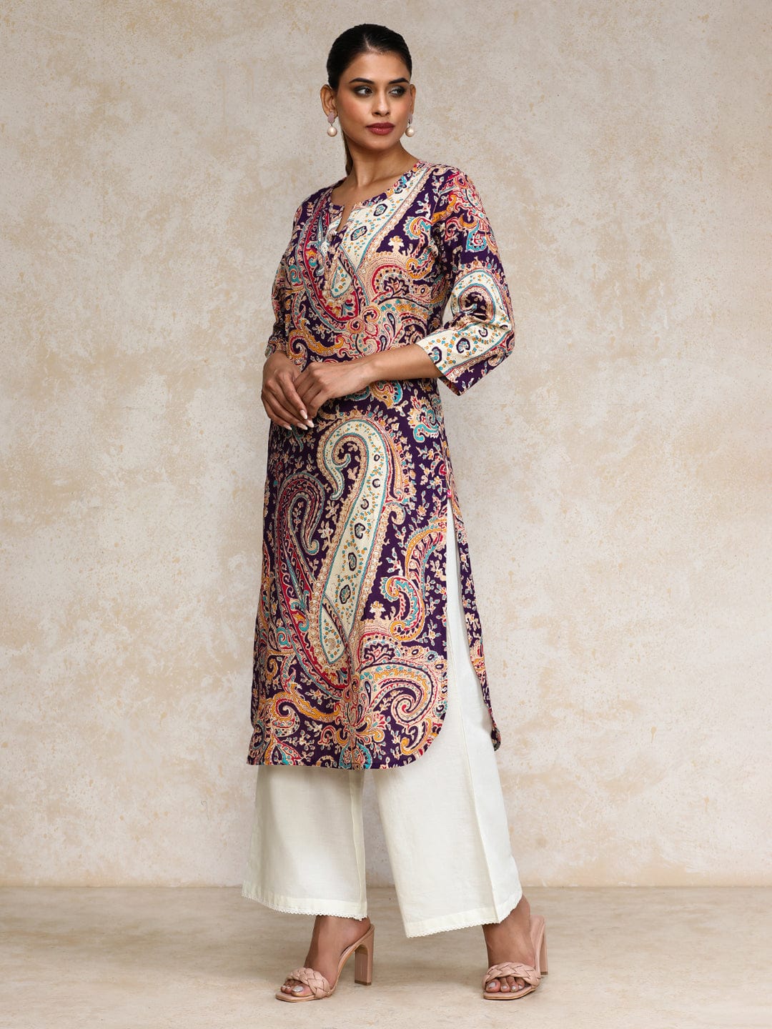 The Kurti Collection Women paisley printed three quarter sleeve Kurta
