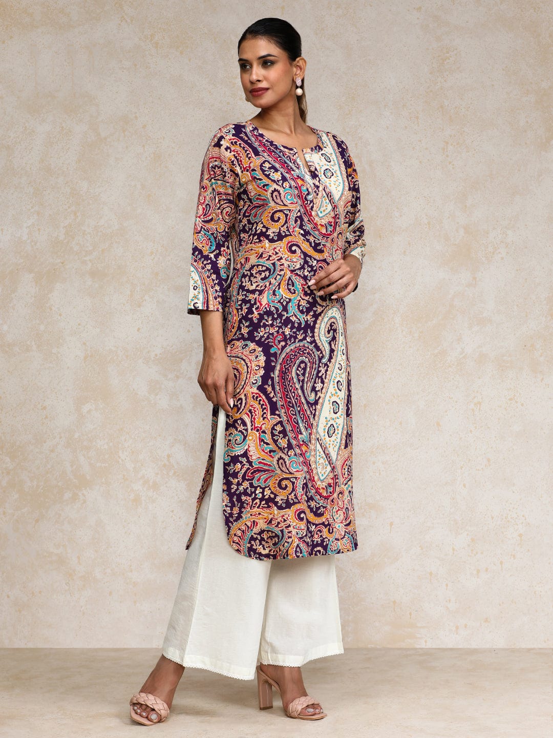 The Kurti Collection Women paisley printed three quarter sleeve Kurta