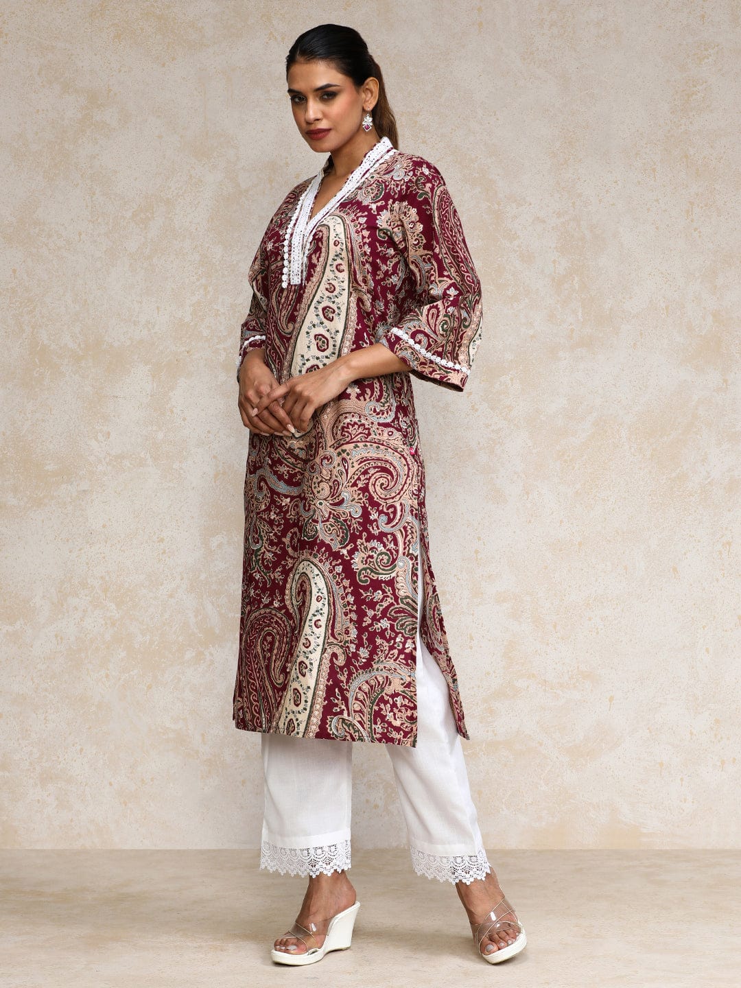 The Kurti Collection Women paisley printed three quarter sleeve Kurta