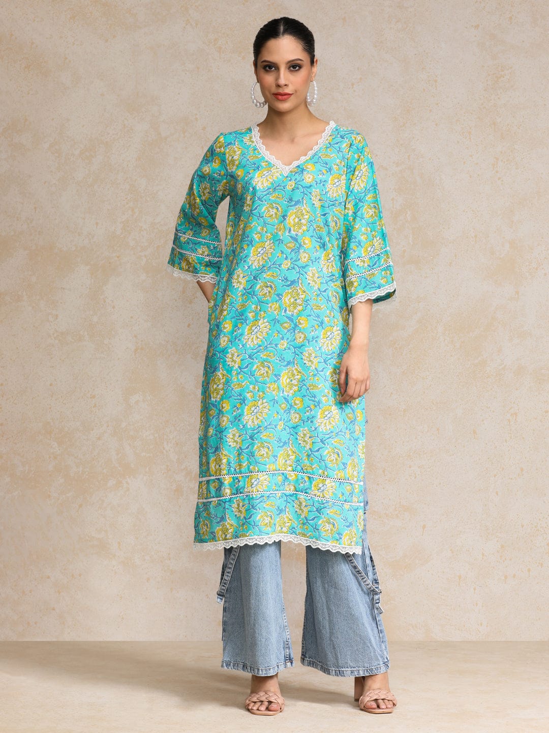 The Kurti Collection Women Ethnic Floral Printed With Lace Detaling Kurta