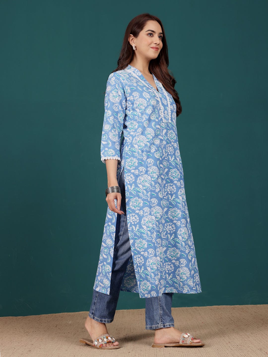 The Kurti Collection Women Floral Printed V Neck Kurta