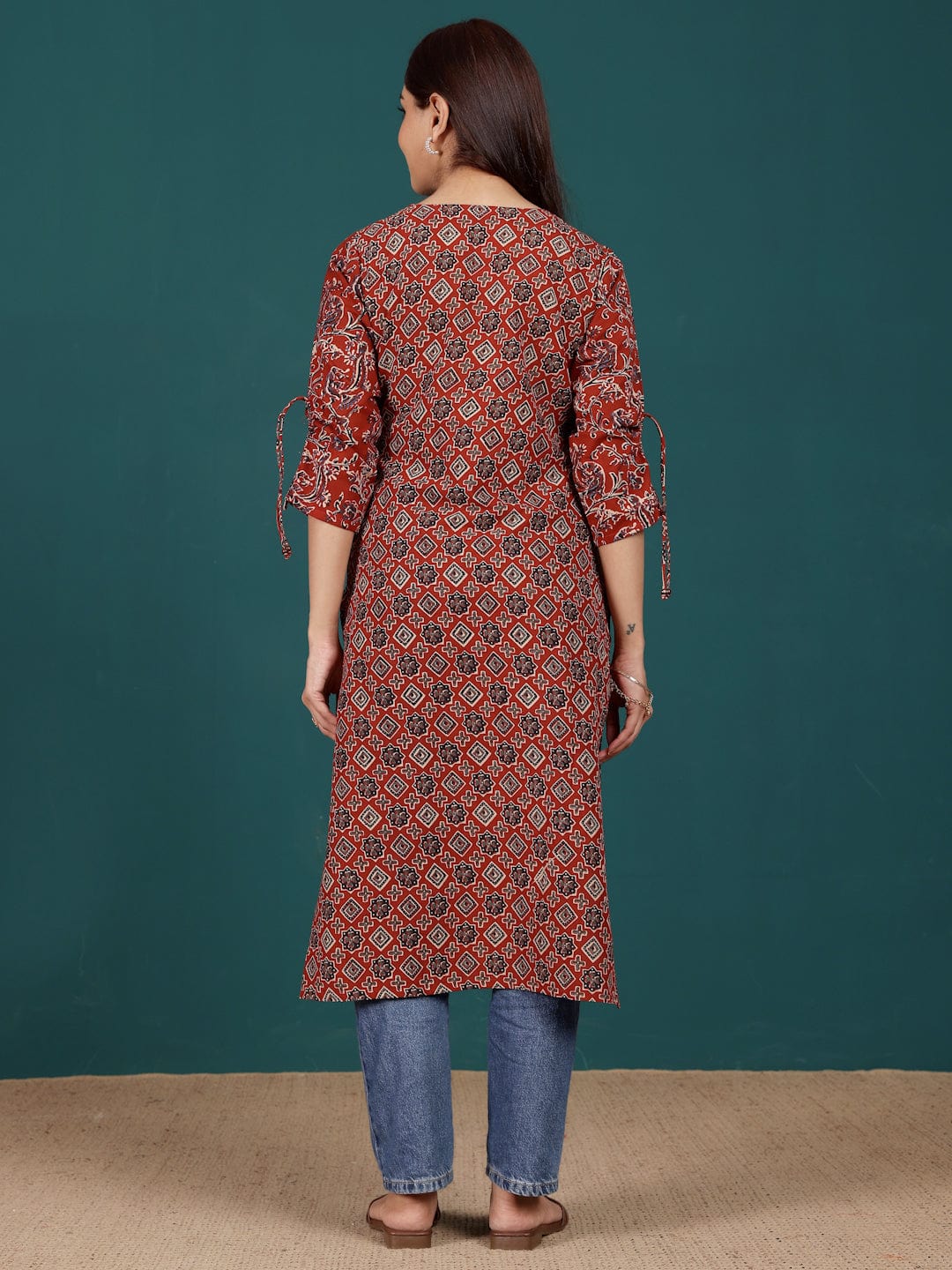 The Kurti Collection Women Ethnic Jaipuri Printed V Neck Fashion Sleeve Straight Kurta