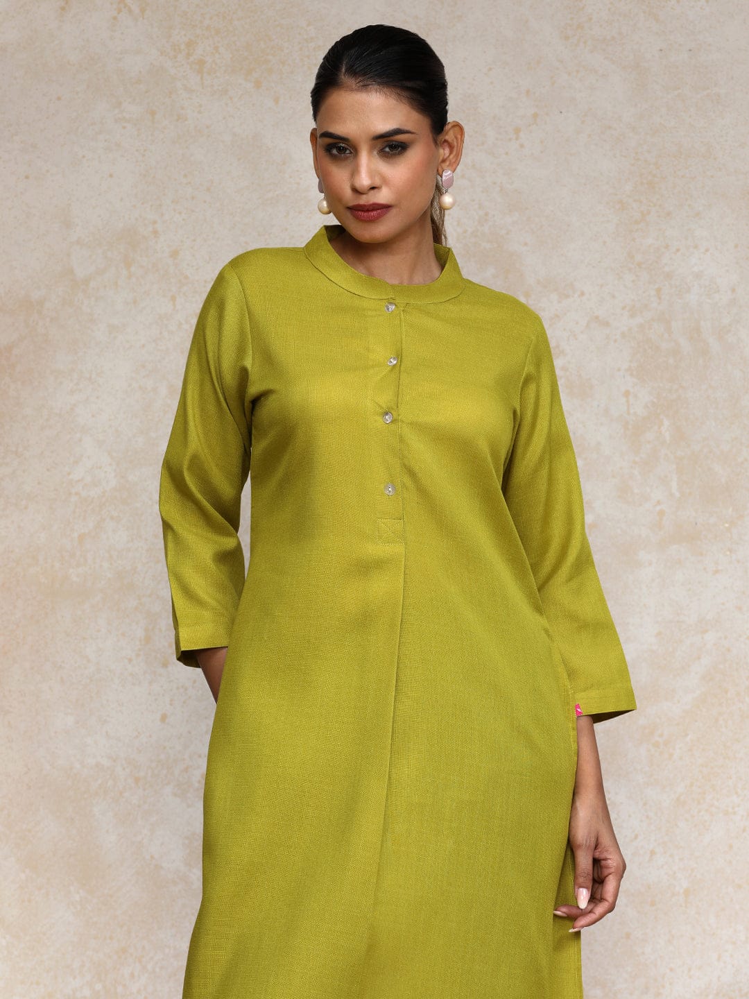 The Kurti Collection Women Apple Hem, Heart Shaped Embroidered Kurta