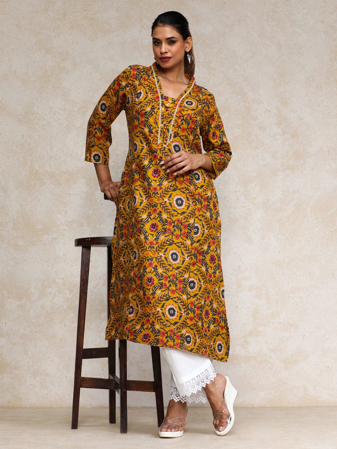 The Kurti Collection Women Ethnic Jaipuri Printed V Neck A-Line Kurta