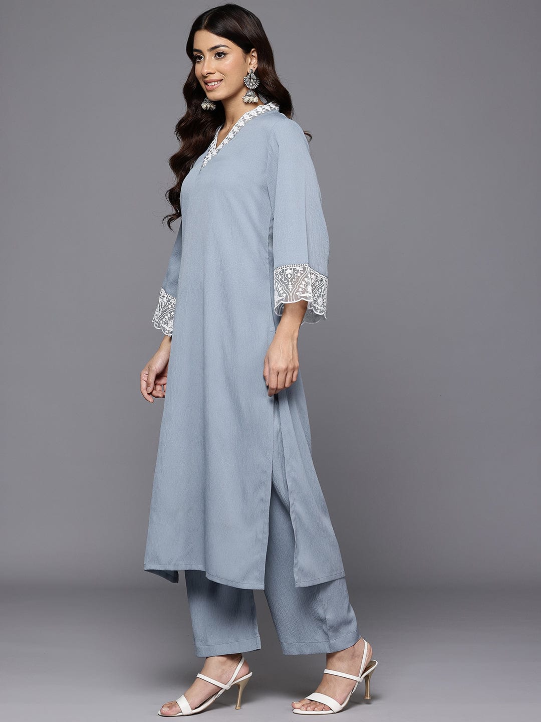 The Kurti Collection Women Thread Embroidered Organza Detailed Kurta Set