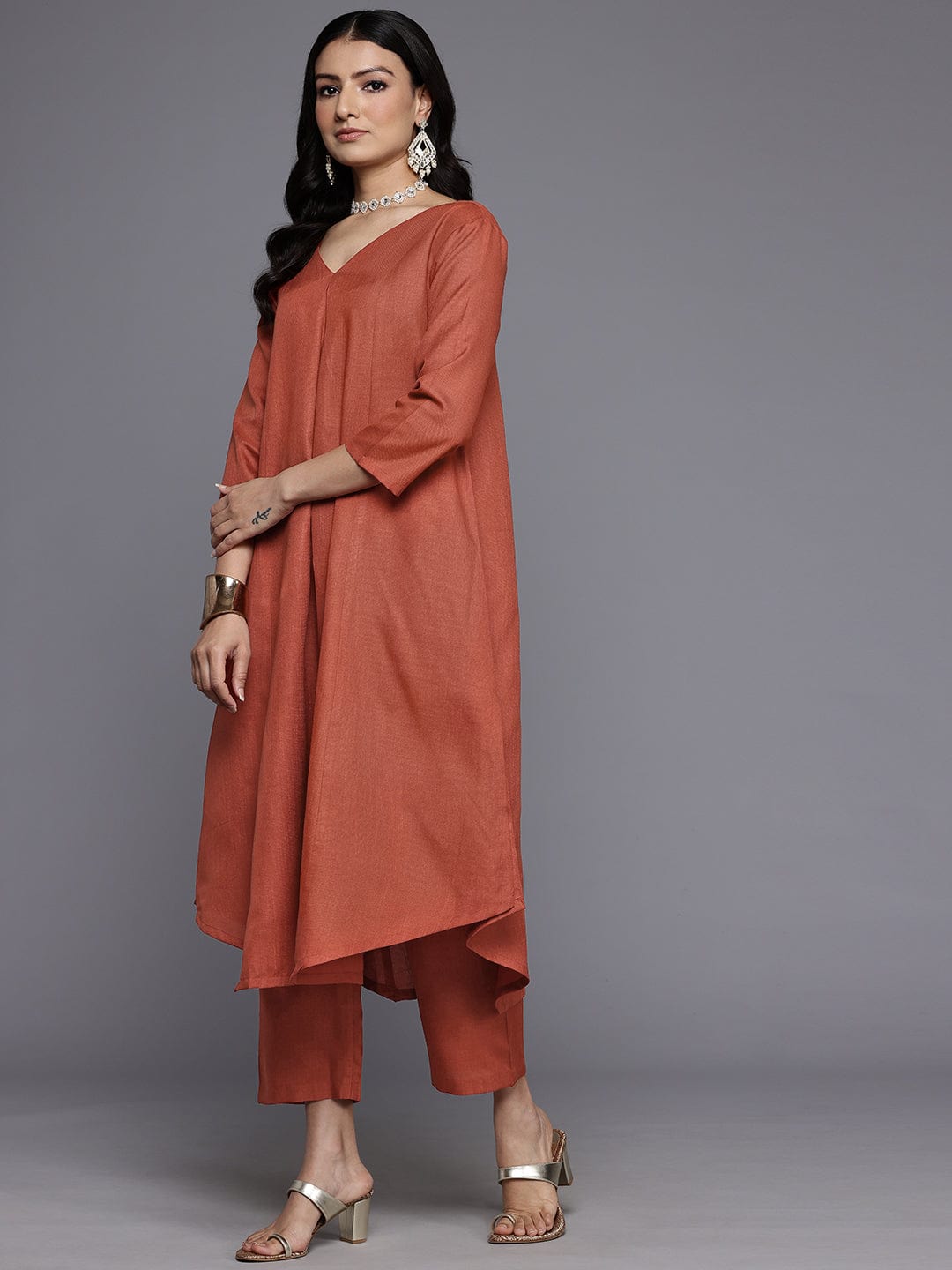 The Kurti Collection Women Orange Solid A-Line Kurta Paired With Tonal Bottom