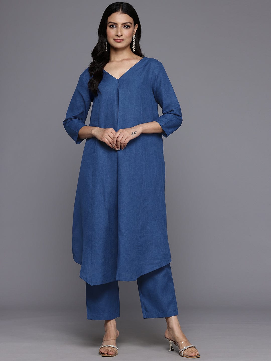 The Kurti Collection Women Blue Solid A-Line Kurta Paired With Tonal Bottom