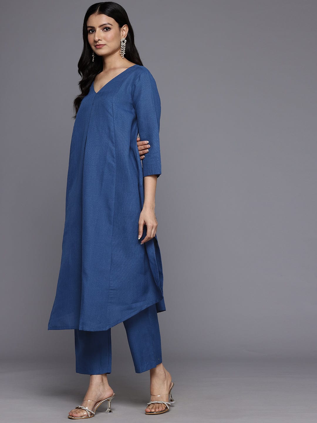 The Kurti Collection Women Blue Solid A-Line Kurta Paired With Tonal Bottom
