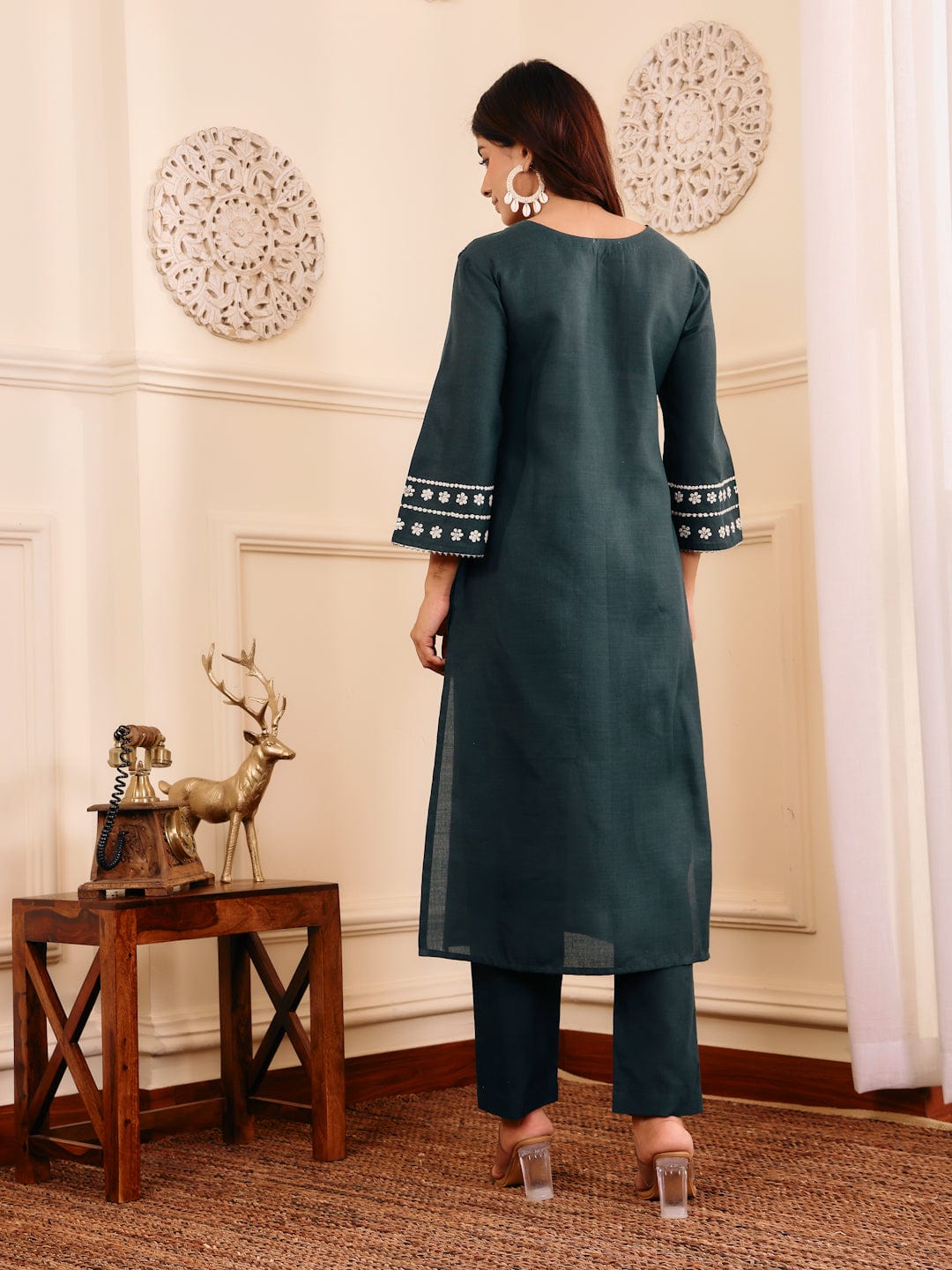 The Kurti Collection Women Bottle Green Embroidered Kurta Set