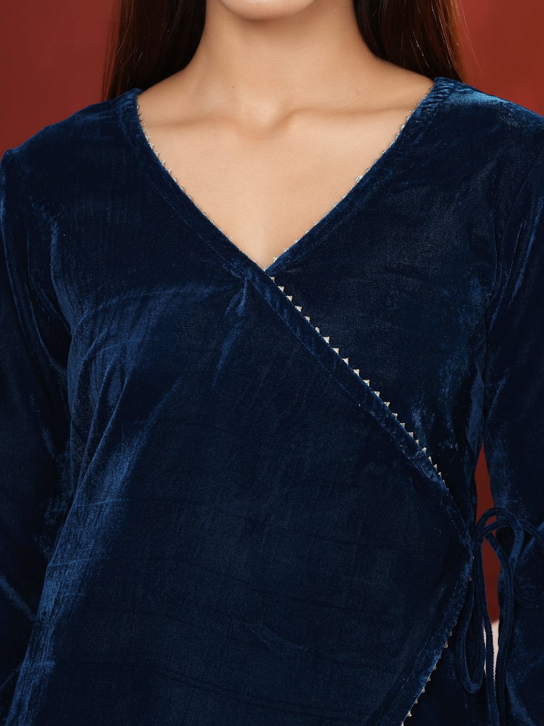 The Kurti Collection Women Asymetric Velvet Kurta Paired With Brocade Bottom