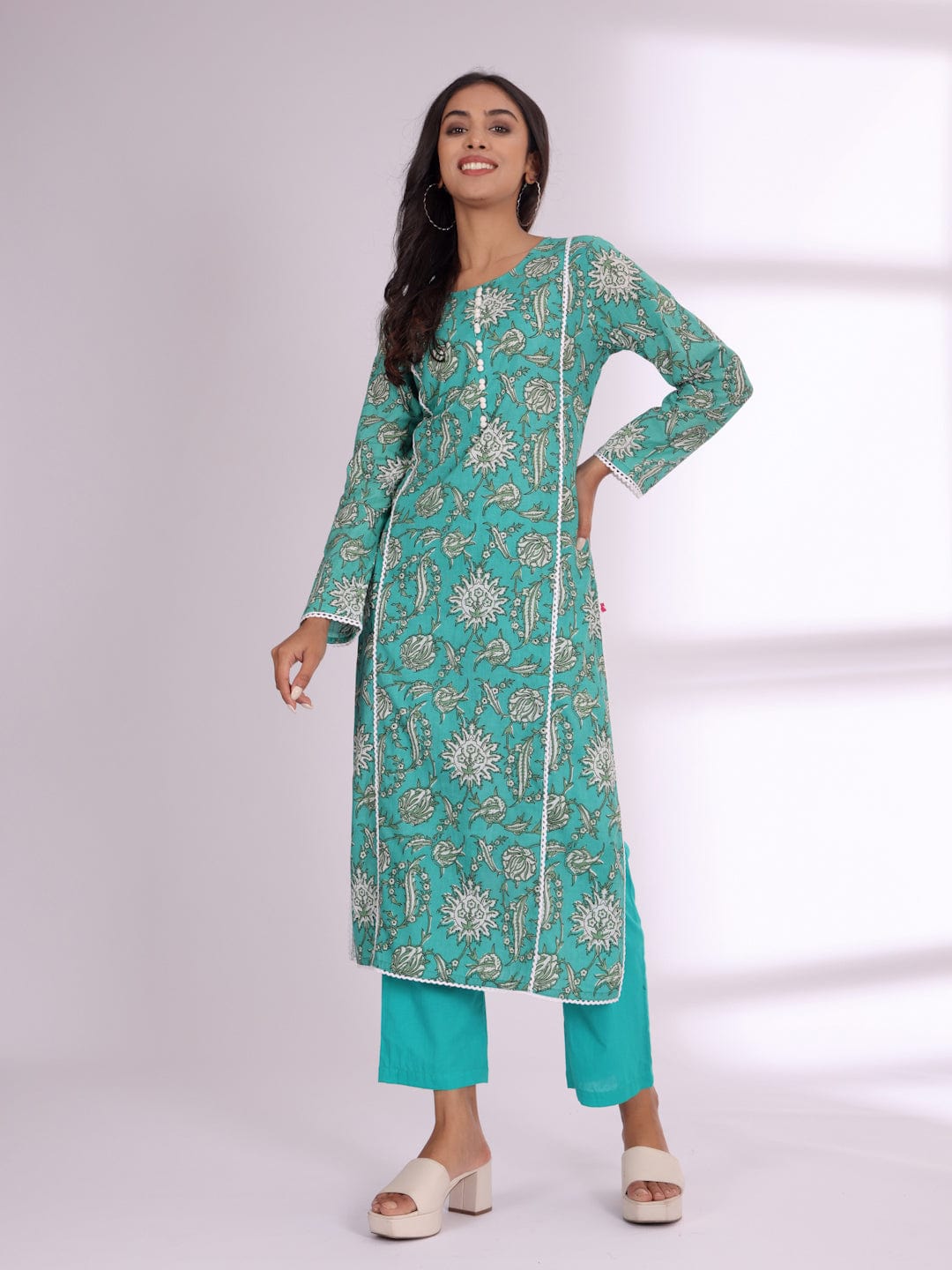 The Kurti Collection Women Ethnic Jaipuri Printed Straight Kurta With Trouser
