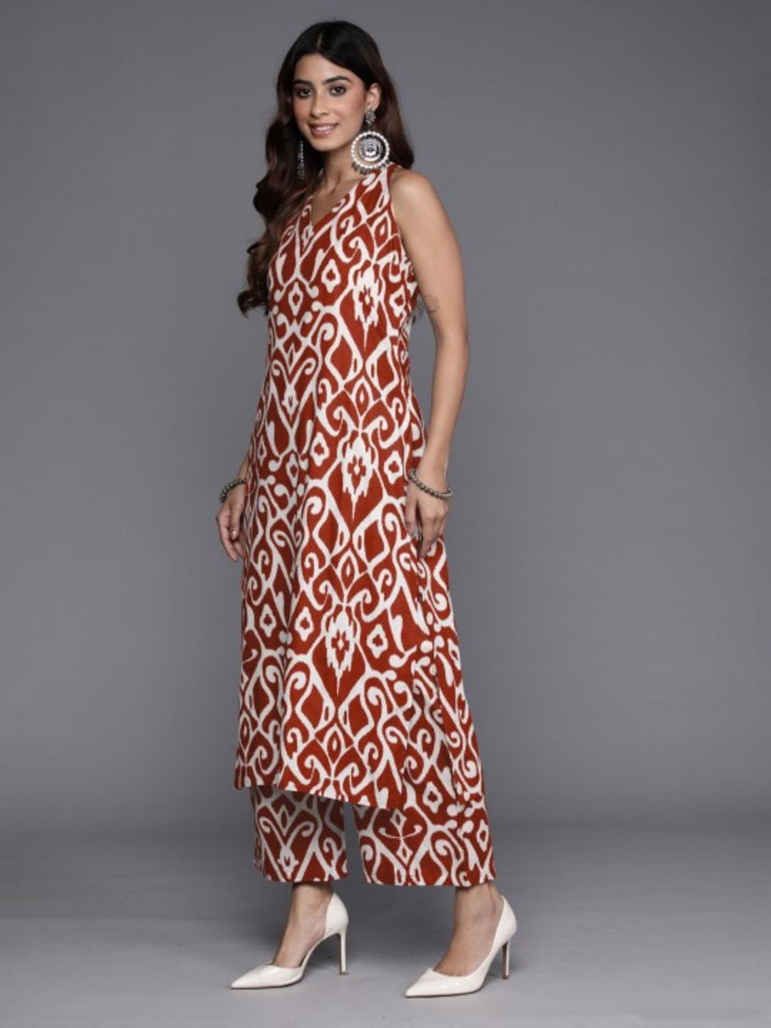 The Kurti Collection Women Red Ikat Printed Straight Kurta With Palazzo