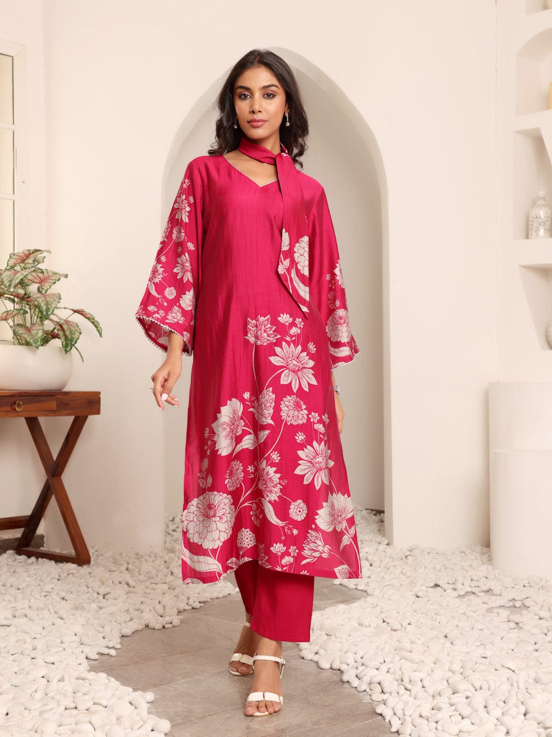 The Kurti Collection Women Fuchsia Pink Floral Printed Gota Detail Flared Sleeve Kurta With Solid Trouser