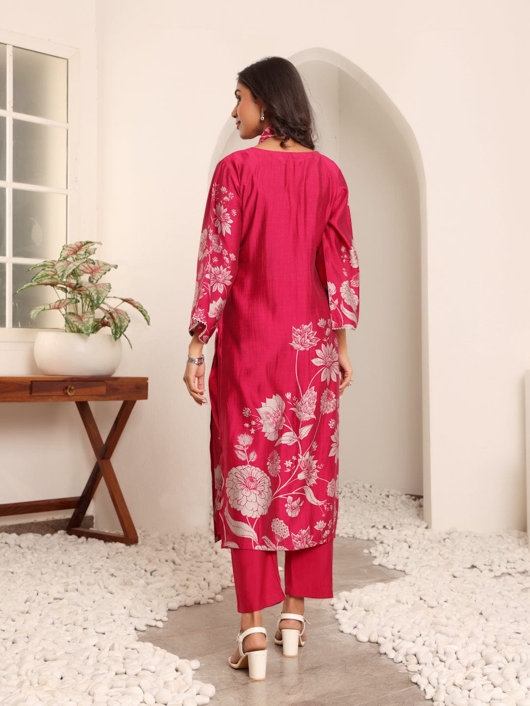 The Kurti Collection Women Fuchsia Pink Floral Printed Gota Detail Flared Sleeve Kurta With Solid Trouser