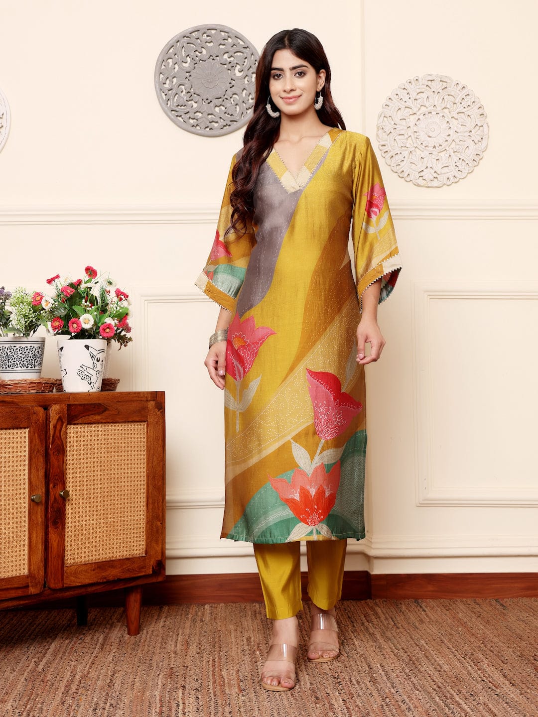 The Kurti Collection Women Olive Abstract Printed Gota Lace Detailed Kurta With Solid Trouser.