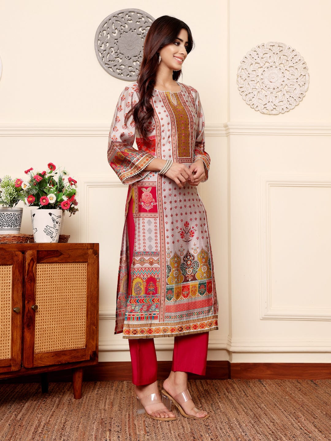 The Kurti Collection Women Grey Ethnic Floral Printed Gota Embellished Kurta With Solid Trouser.