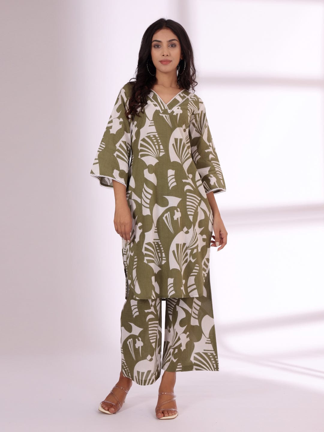 KSUT Women Bold Abstract Printed V Neck Flared Sleeve Kurta With Trouser