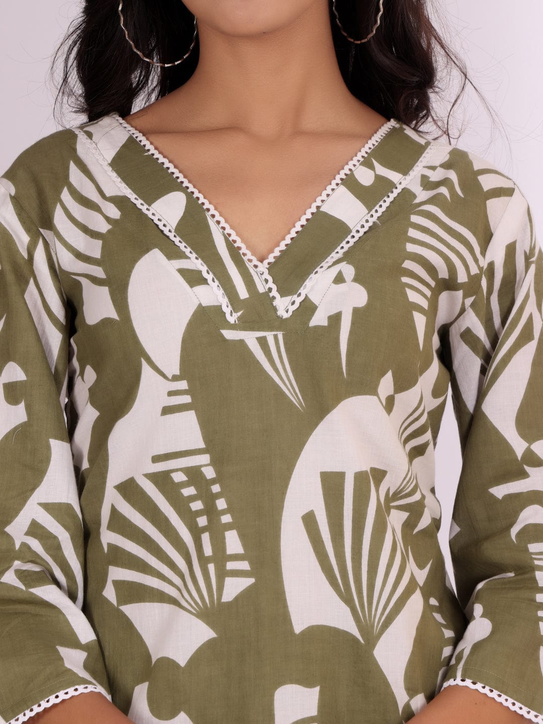 KSUT Women Bold Abstract Printed V Neck Flared Sleeve Kurta With Trouser