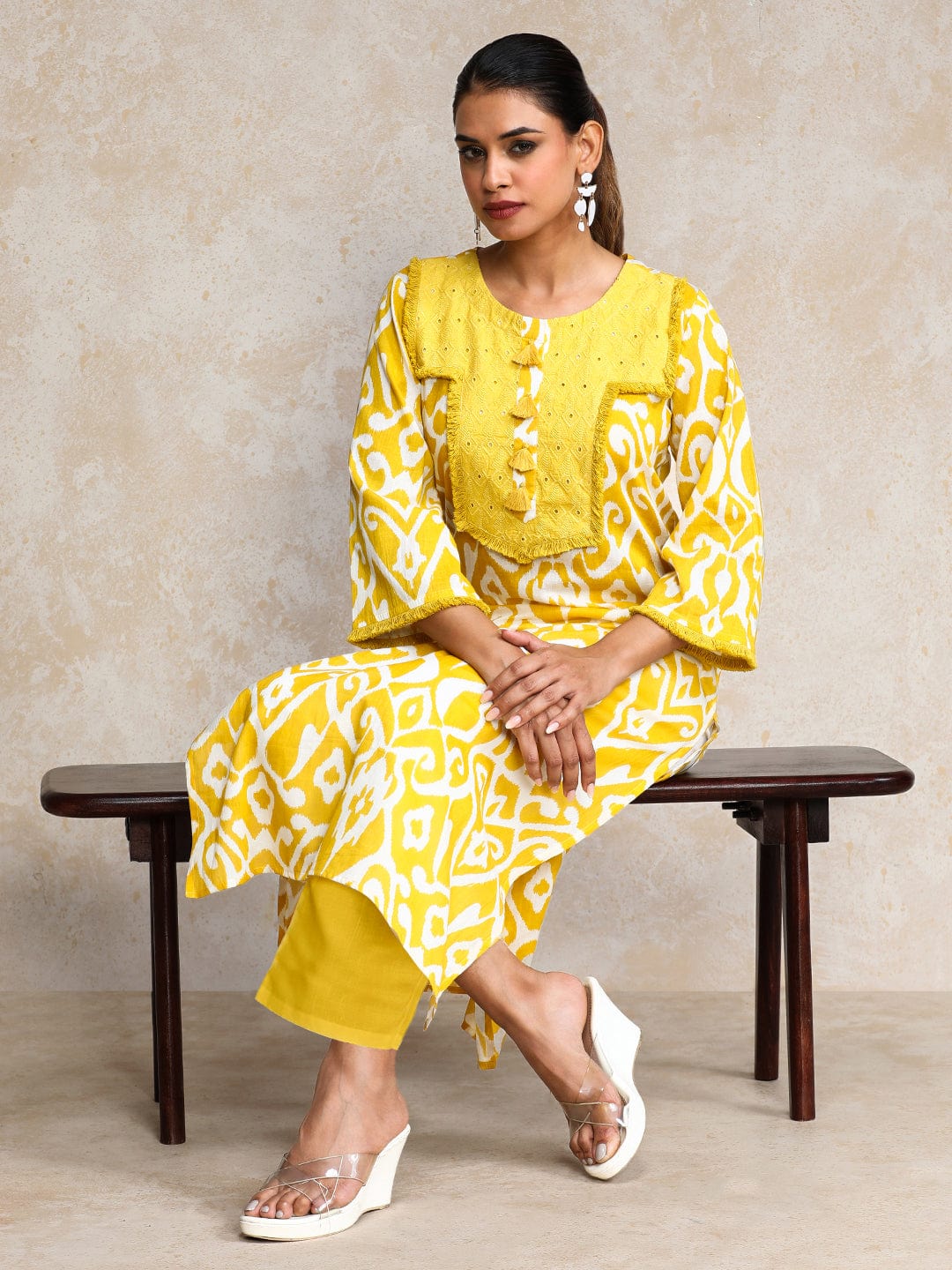 The Kurti Collection Women Ikat Printed Boho Look with Tassel Kurta & Trouser