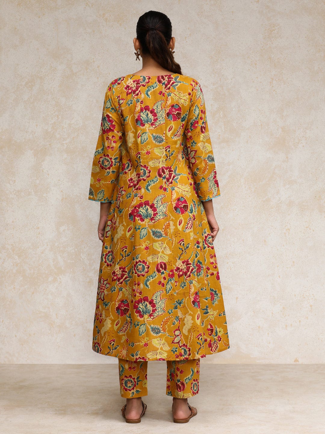 The Kurti Collection Women Ethnic Jaipuri Floral Printed Angrakha Anarkali Kurta With Trouser