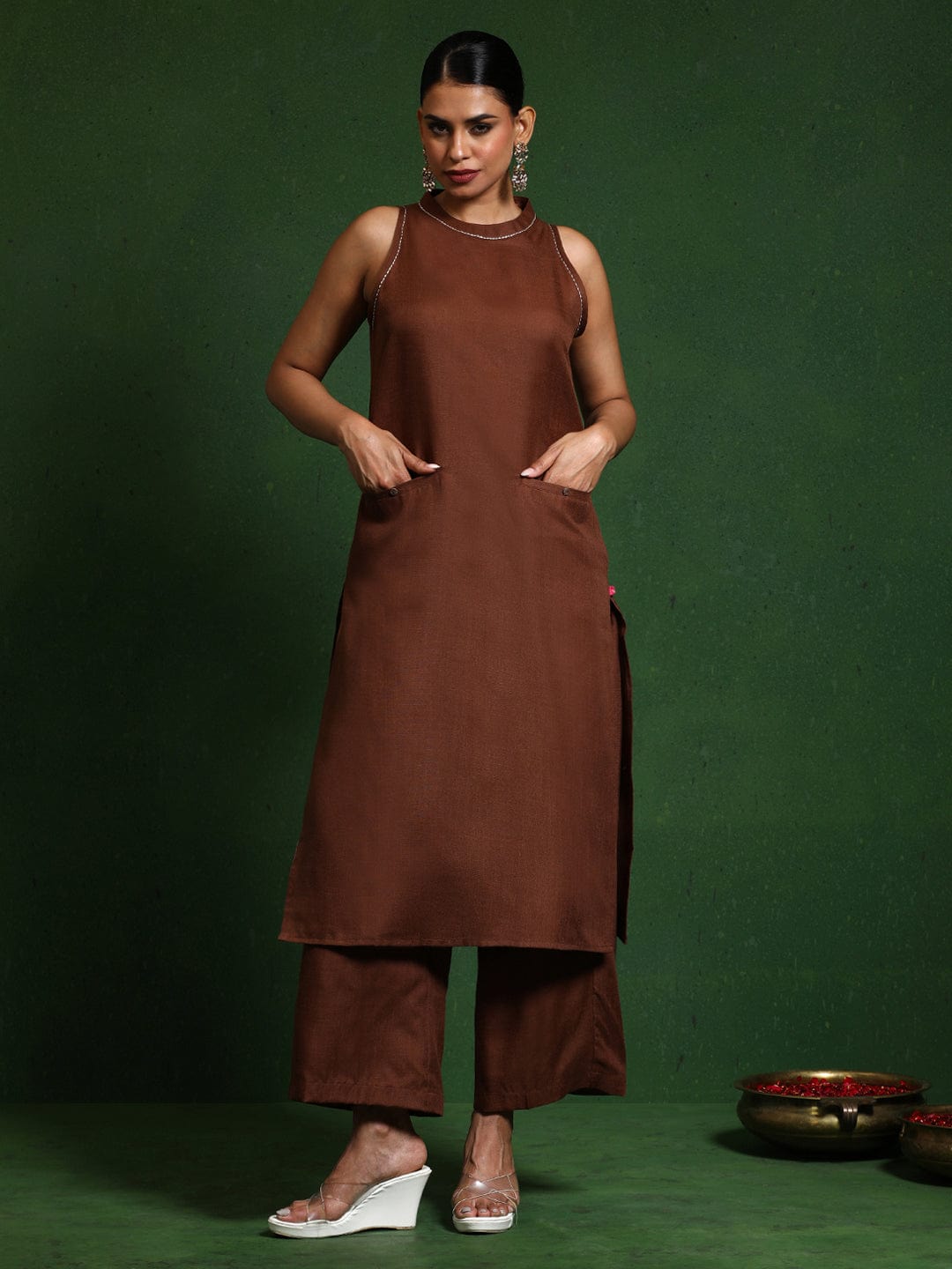 The Kurti Collection Women Round Neck Sleeveless Kurta with Trouser
