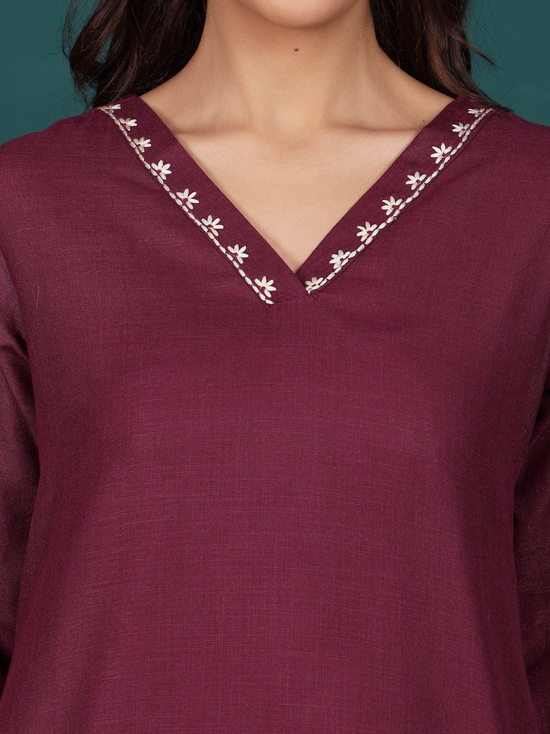 The Kurti Collection Women Kantha And Floral Embroiderd Kurta With Trouser