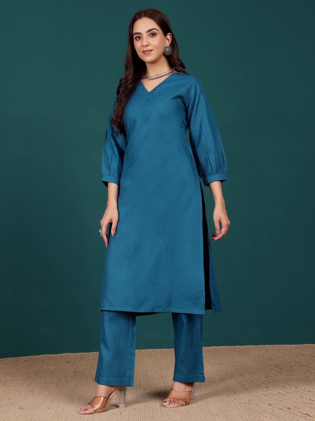 The Kurti Collection Women V Neck Ballon Sleeve Straight Kurta With Trouser