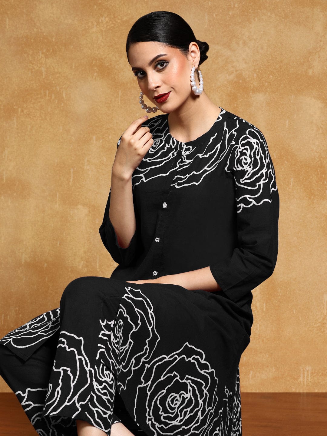 The Kurti Collection Women-Bold Floral Placement Printed Flared Kurta With Trouser