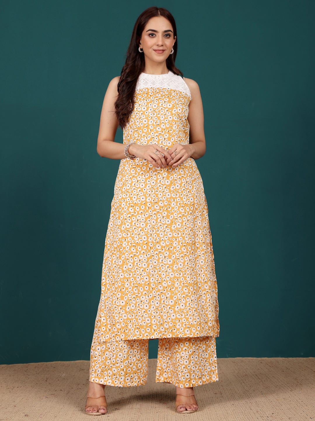 KSUT Women Floral Printed Lace Detailed Halter Neck Kurta With Palazzo