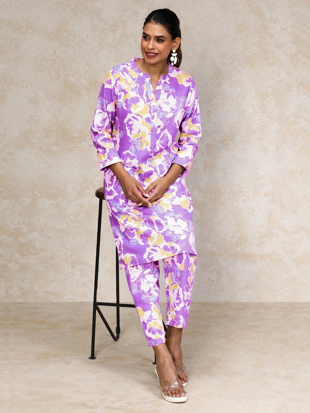 KSUT Women Abstract Printed Apple Hem Kurta with Trouser Coord Set