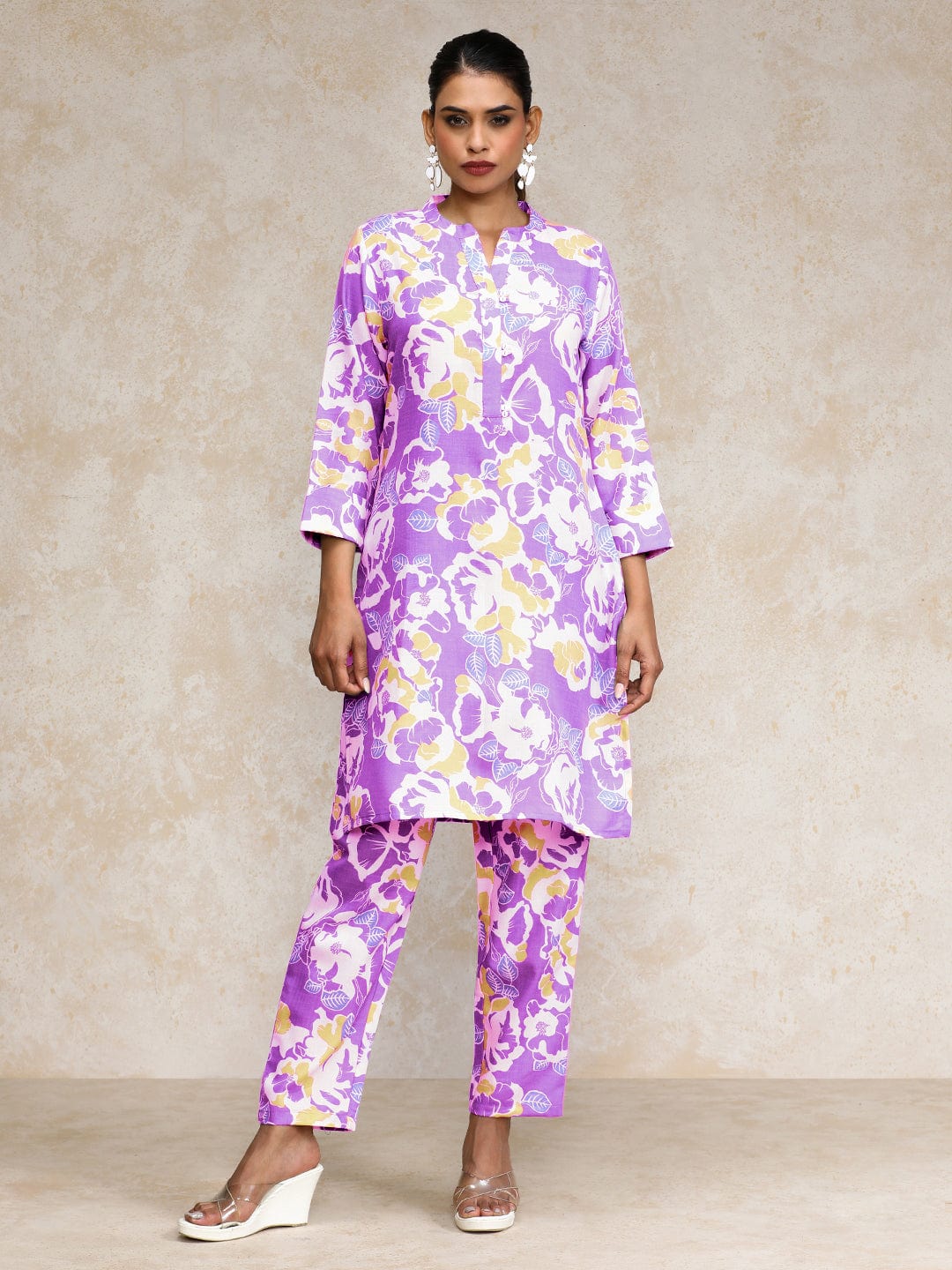 KSUT Women Abstract Printed Apple Hem Kurta with Trouser Coord Set