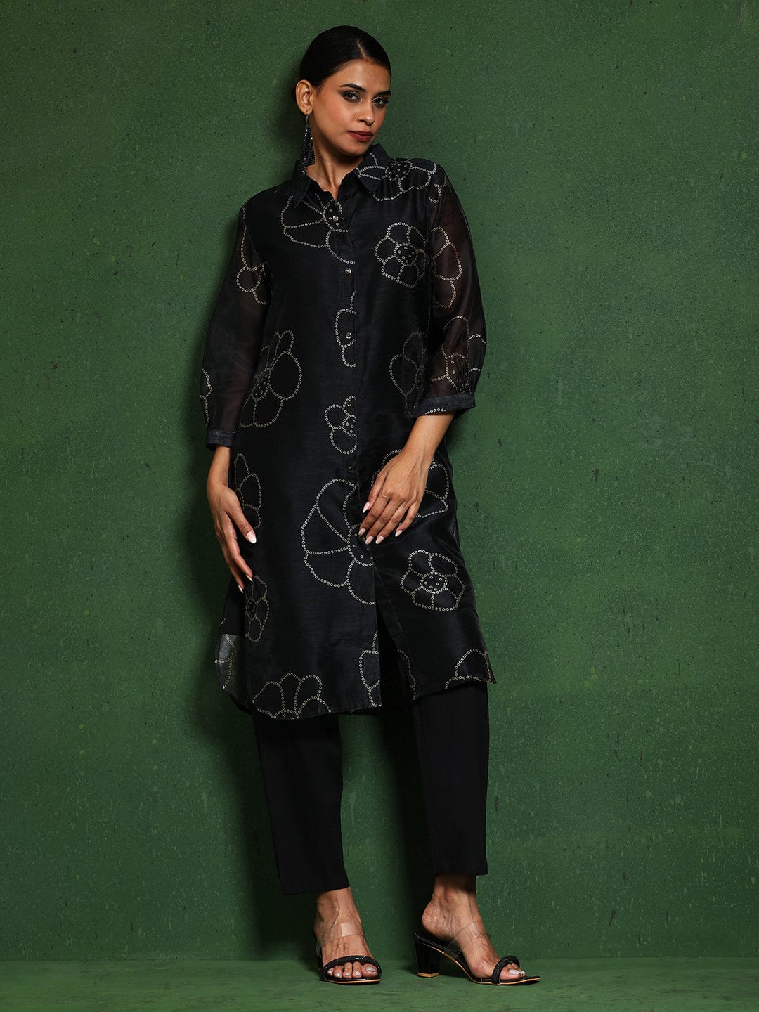 The Kurti Collection Women Bandhani Printed Regular Chanderi Silk Kurta with Trousers