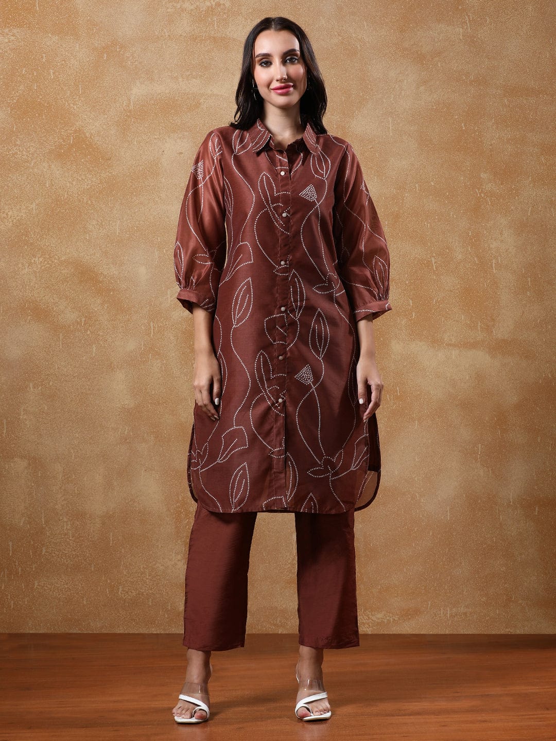KSUT Women Bandhani Printed Regular Chanderi Silk Kurta with Trousers