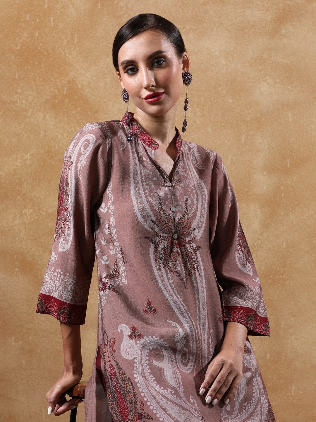 KSUT Women Paisley Printed Kurta With Trouser
