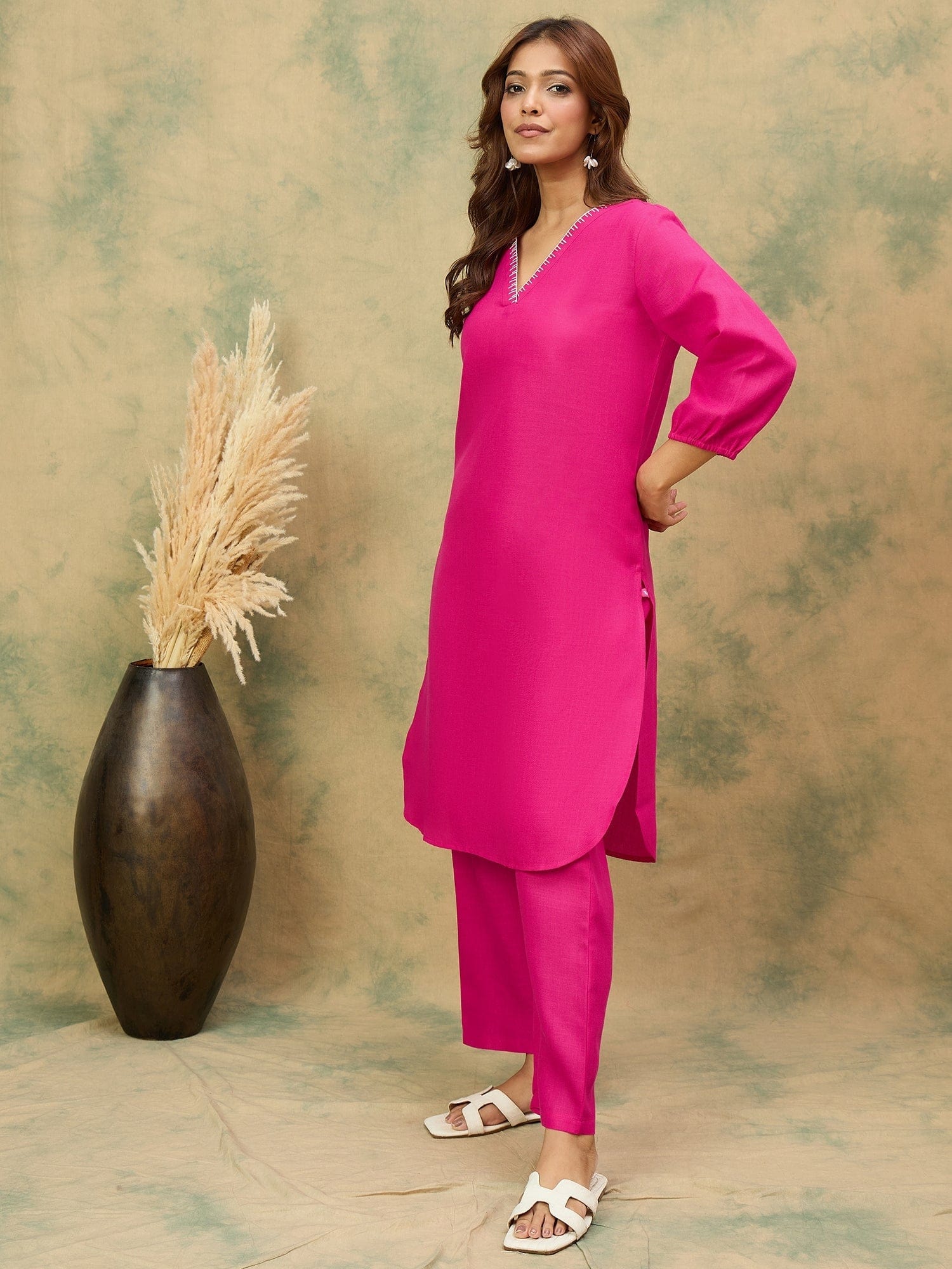 The Kurti Collection Women Straight Kurta With Embroidery On Neck Paired With Solid Trousers
