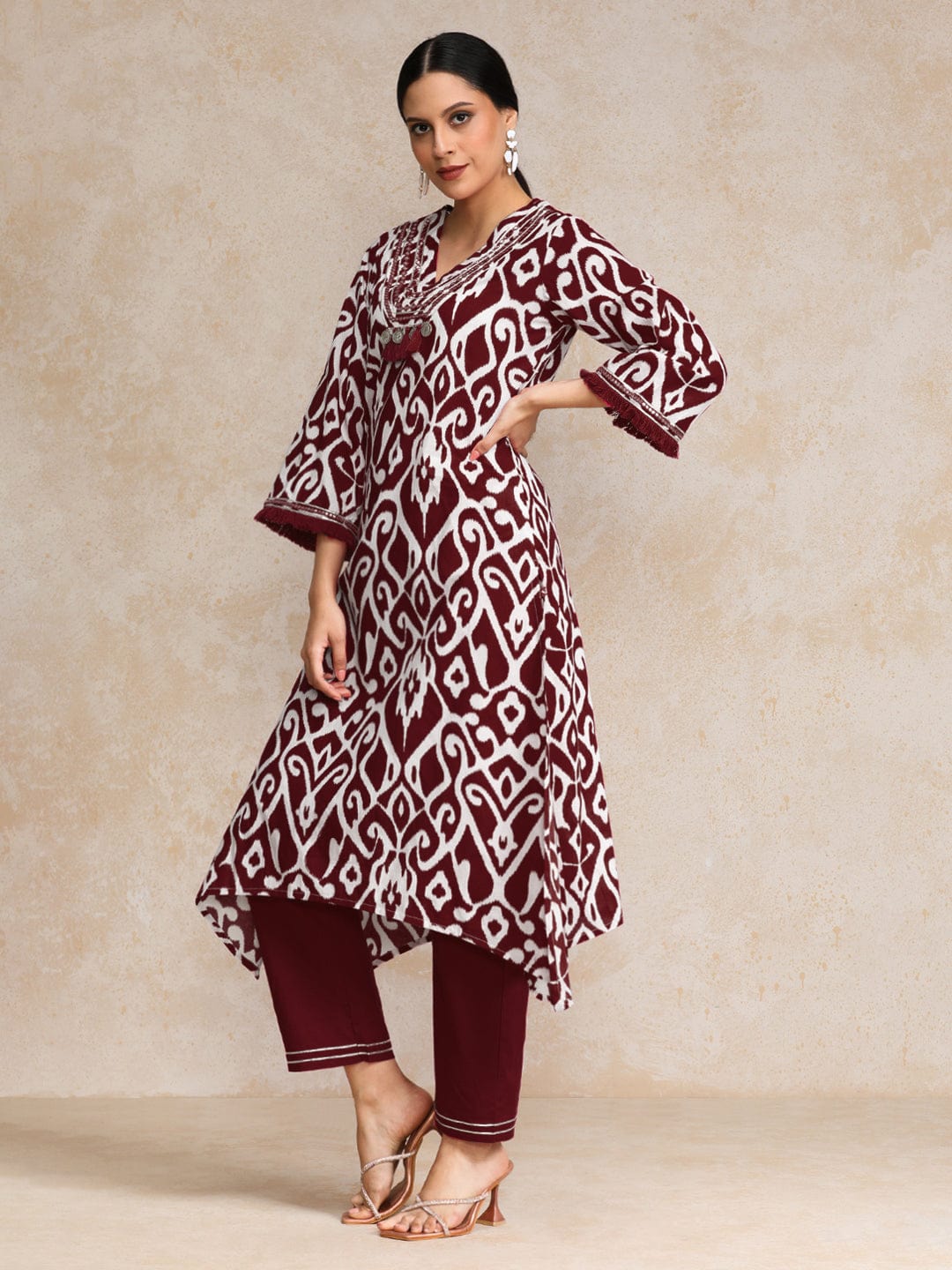 The Kurti Collection Women Ikat Printe Boho Flared Sleeve Kurta With Trouser