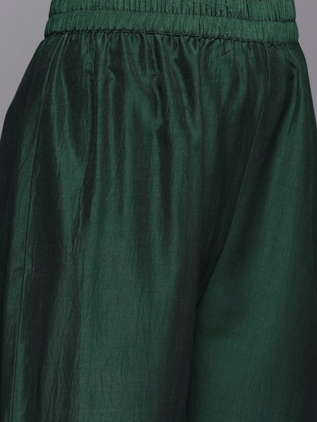 Varaanga Green Embroidered Kurta With Tonal Bottom And Tonal Chiffon Dupatta