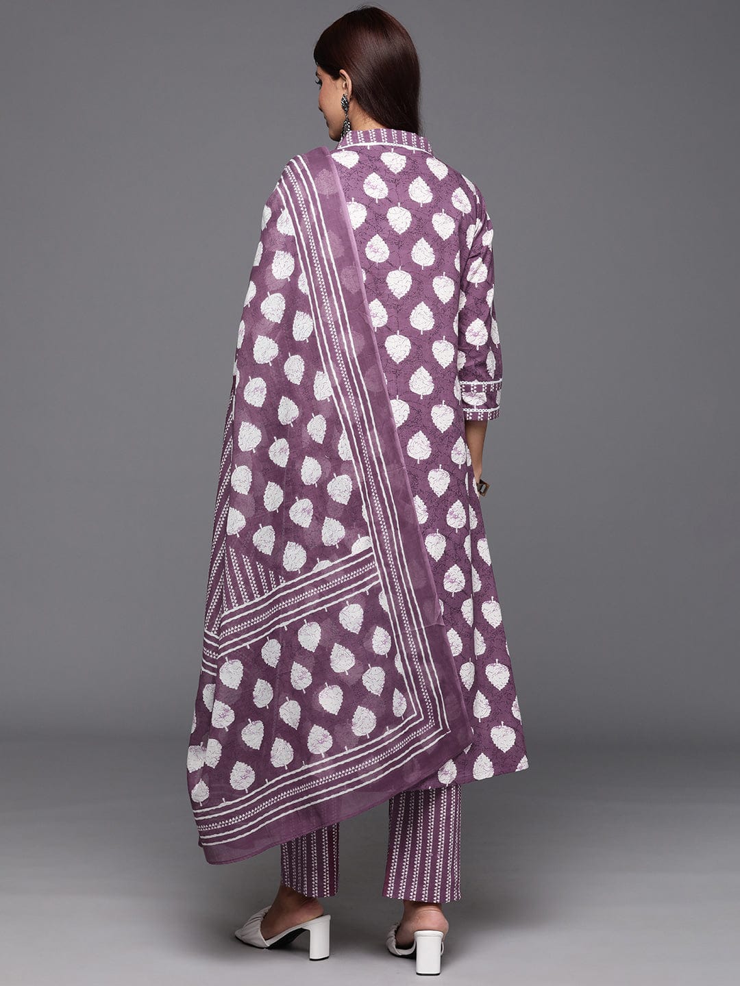 The Kurti Collection Women Floral Printed Straight Kurta With Tonal Printed Bottom And Dupatta