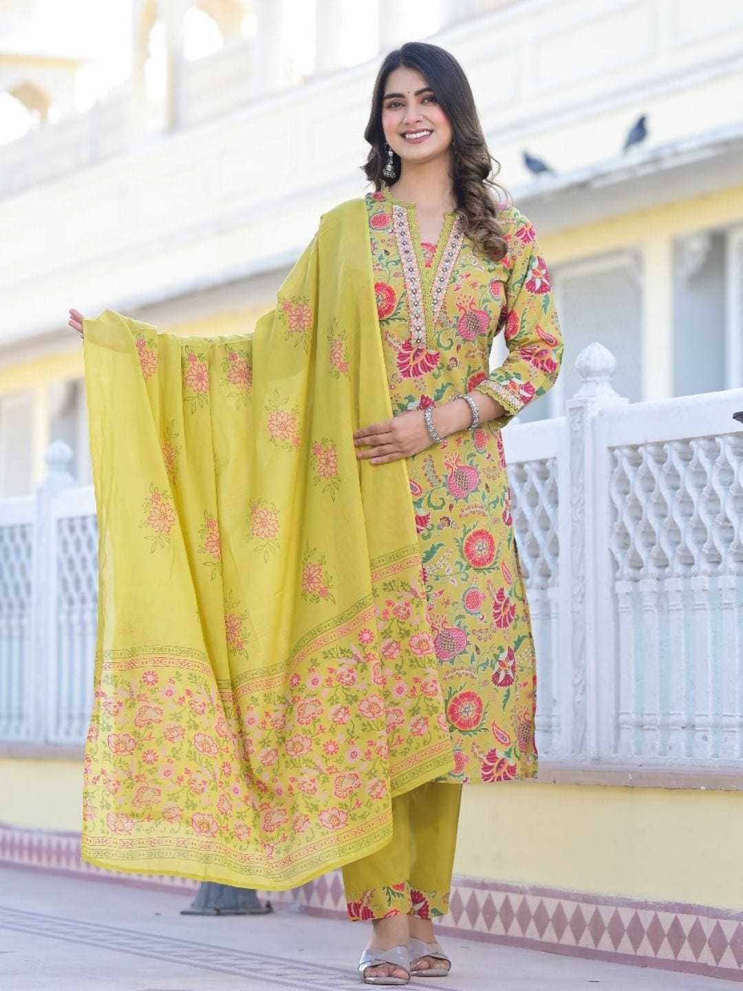 The Kurti Collection Women Floral Printed Round Neck Embroidered Kurta,Paired With Bottom And Printed Dupatta