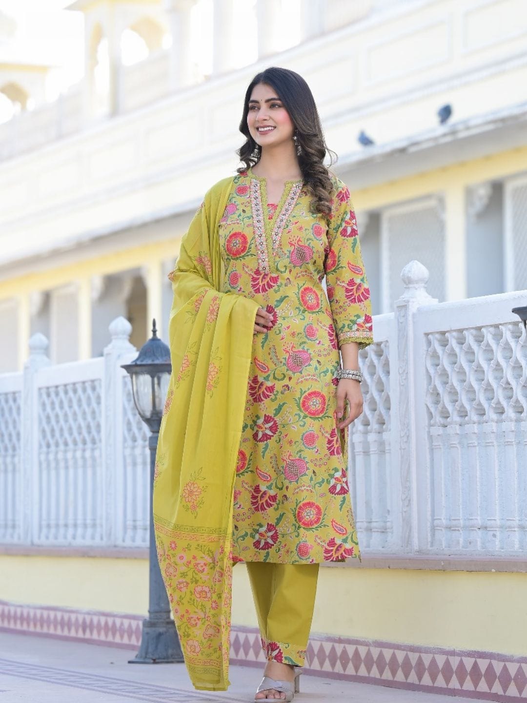 The Kurti Collection Women Floral Printed Round Neck Embroidered Kurta,Paired With Bottom And Printed Dupatta