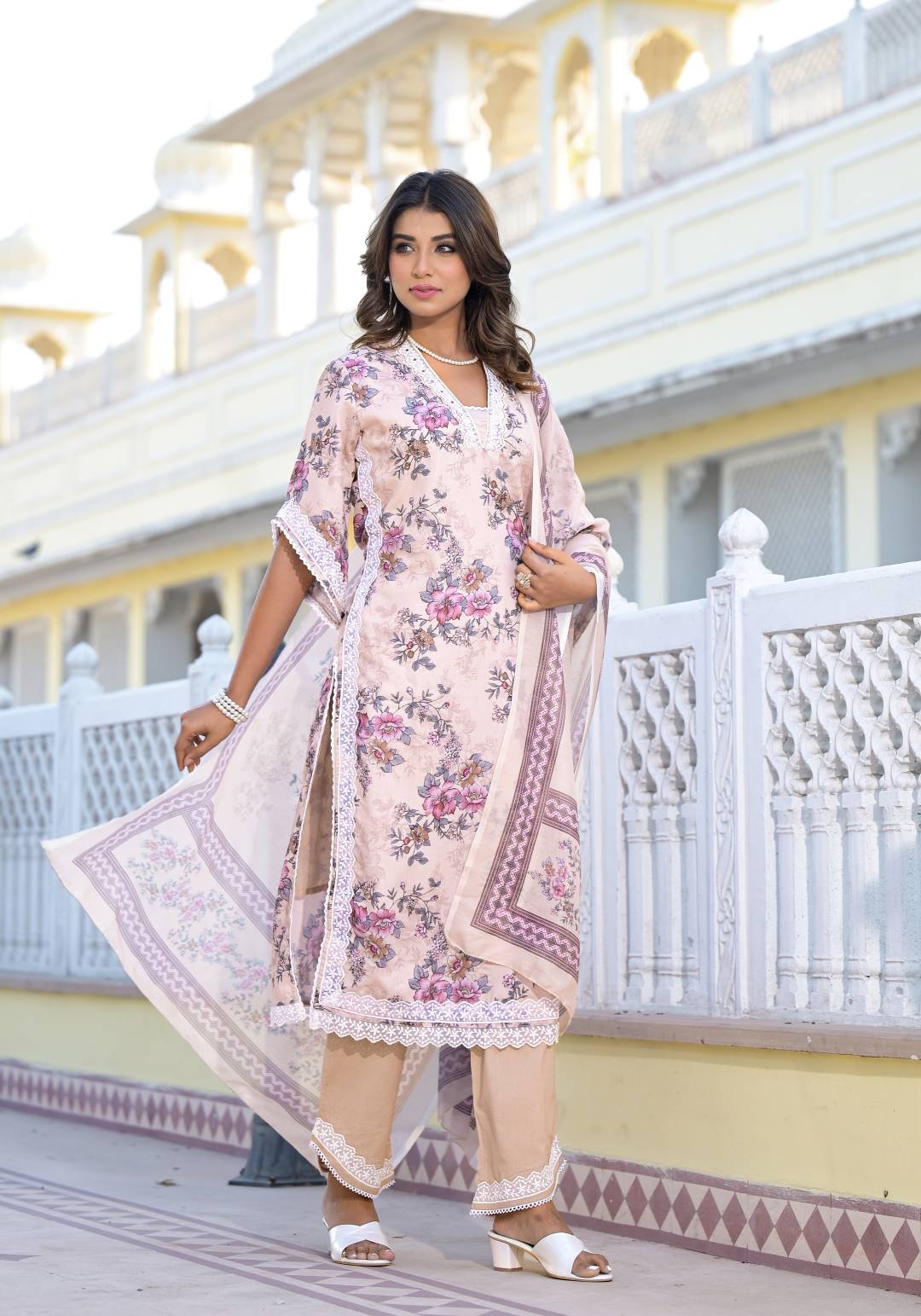 The Kurti Collection Women Floral Printed Straight Kurta Paired With Bottom And Dupatta