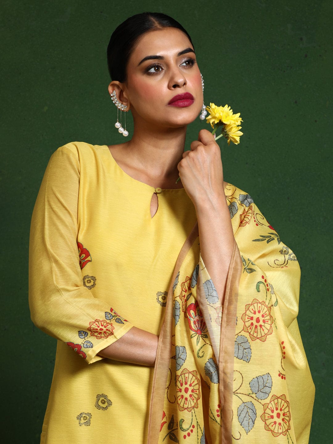 The Kurti Collection Women Floral Embroidered Sequinned Chanderi Silk Kurta with Trousers & Dupatta